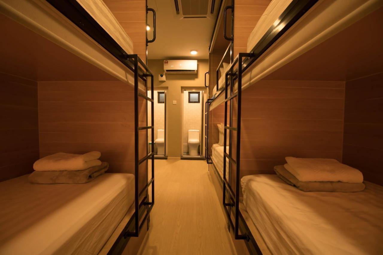 Hexa & Backpackers Capsules Bukit Bintang Hotel